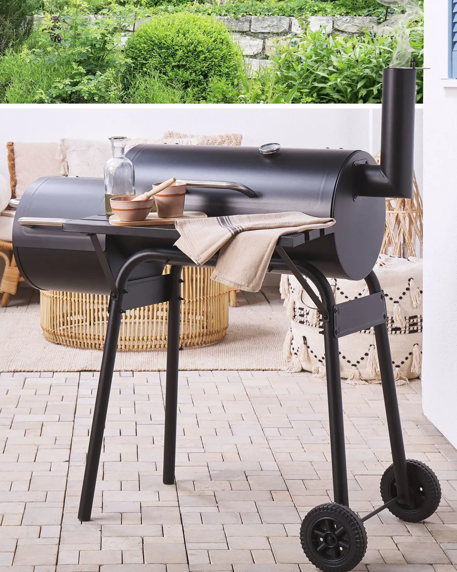 Barbecue a carbonella KATLA con affumicatore Metallo Nero
