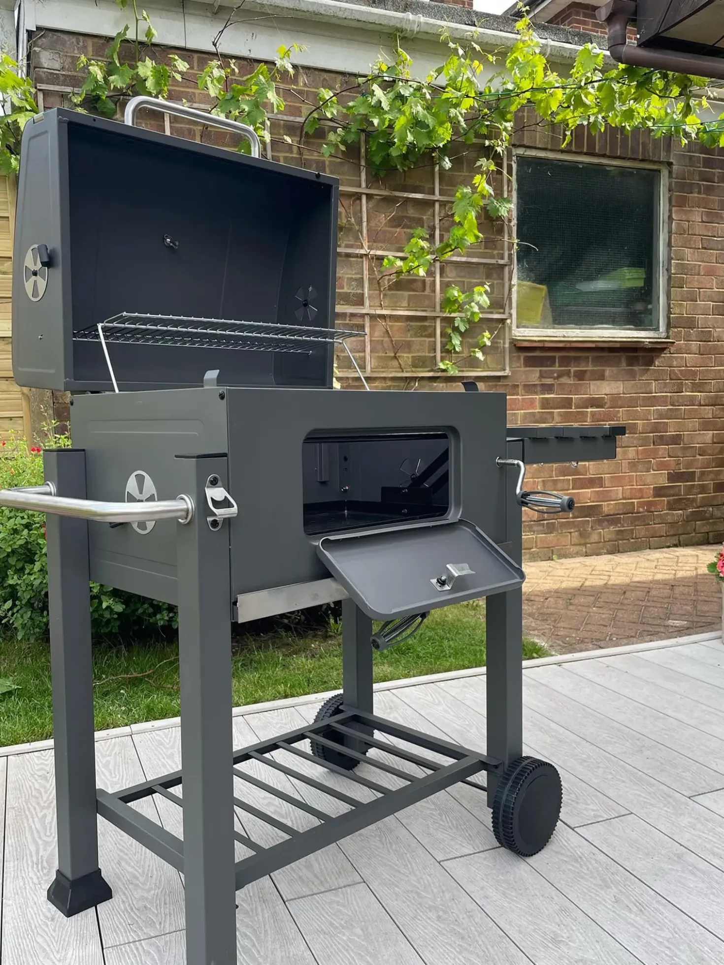 Barbecue a carbonella PAVLOF Metallo Nero
