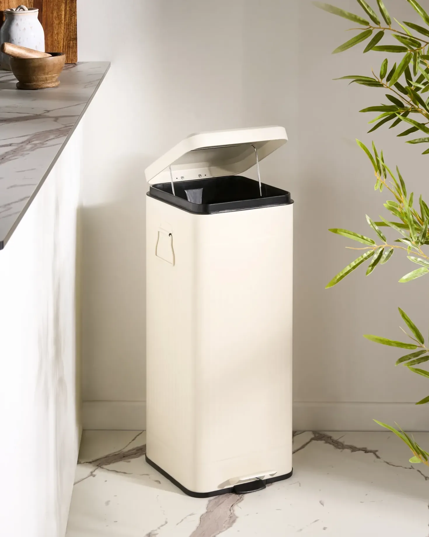Cestino per i rifiuti 30 L ECOCOMFORT Metallo Beige