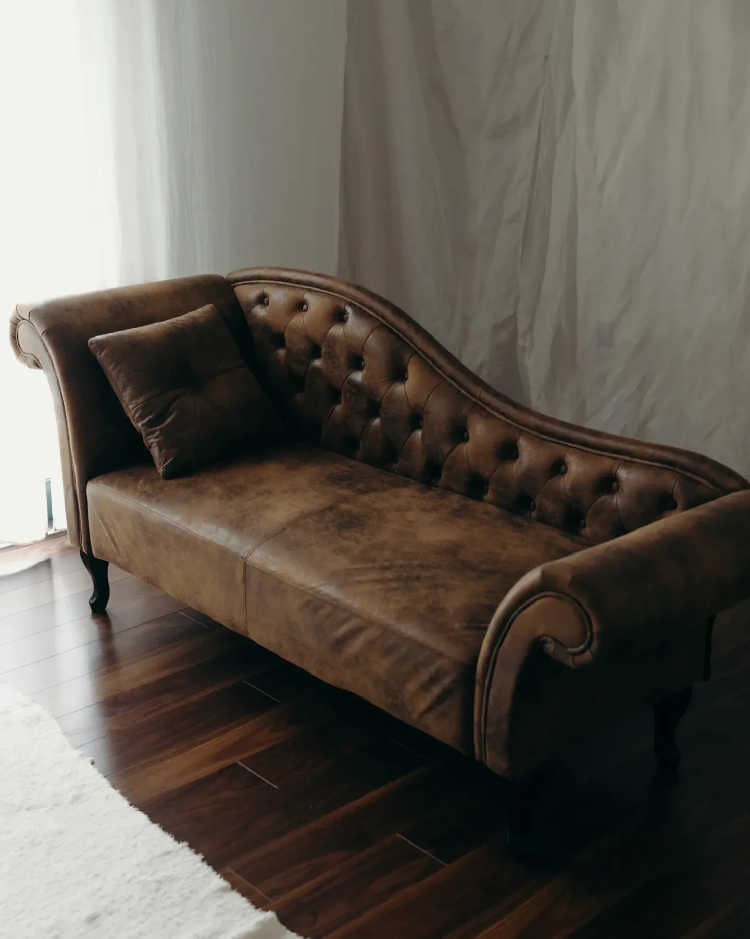 Chaise longue versione sinistra LATTES Scamosciato sintetico Marrone chiaro