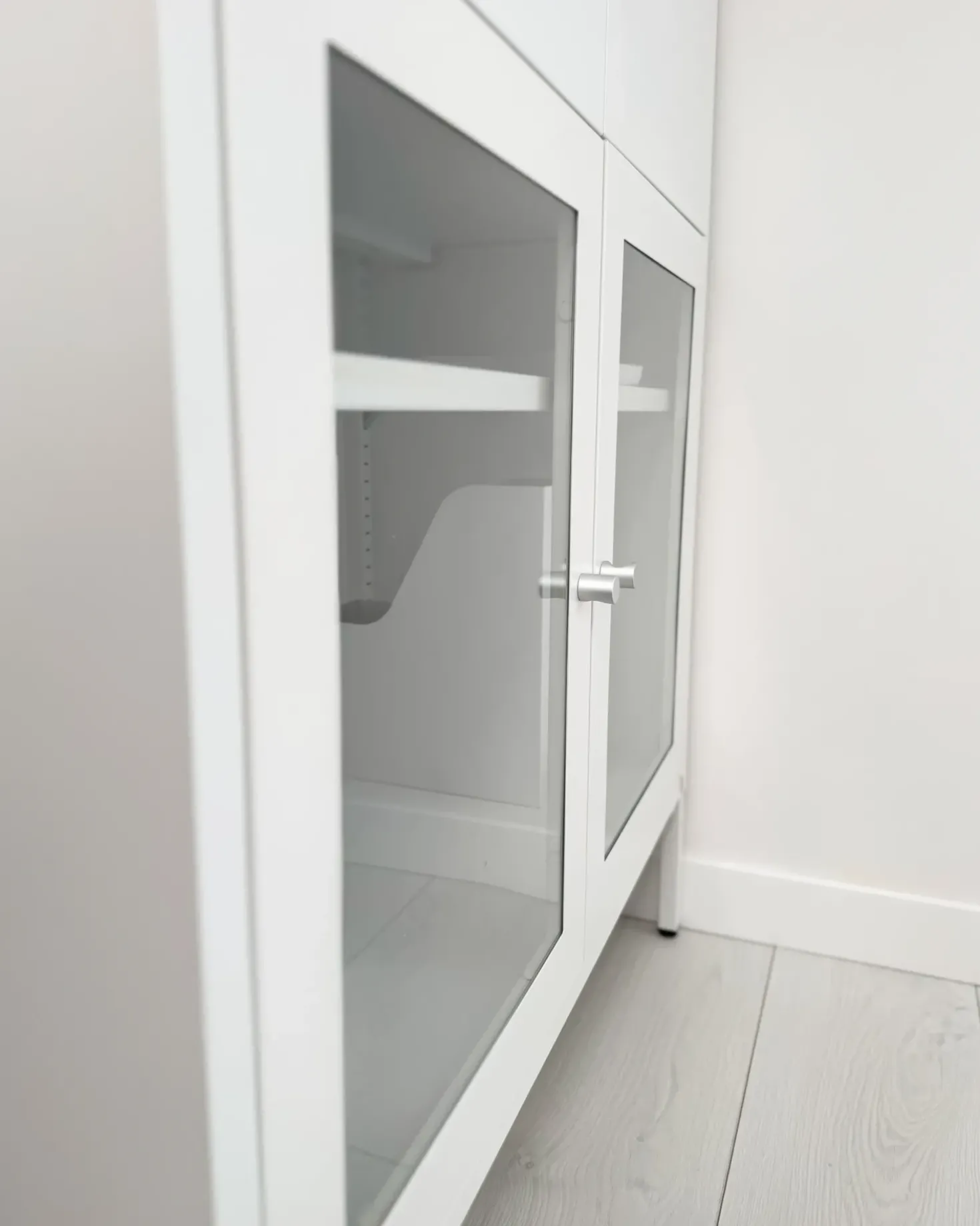 Credenza espositiva in vetro ESHOLT Metallo 80 cm Bianco