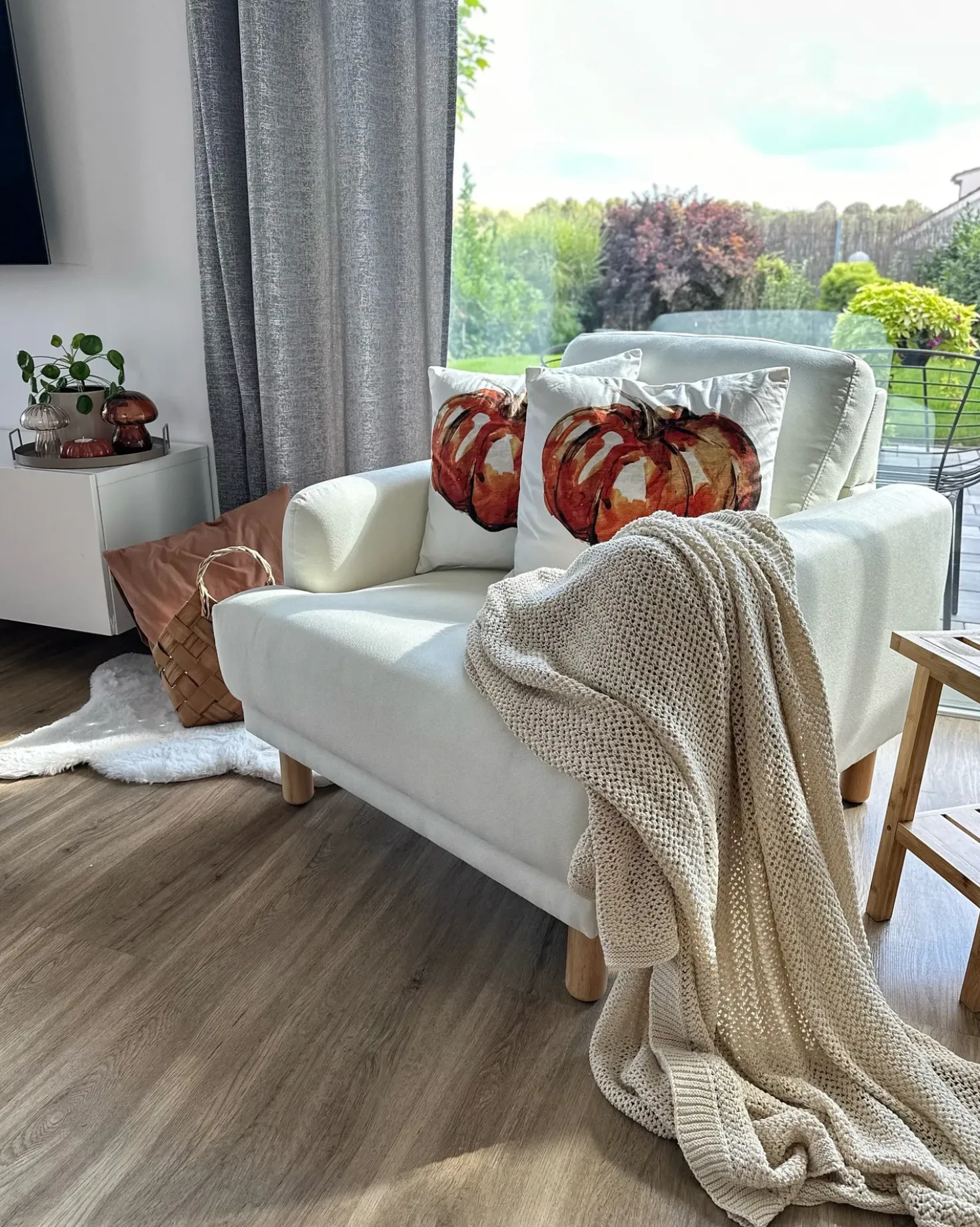Cuscino decorativo CURBITA Velluto 45 x 45 cm Beige Trama di piante
