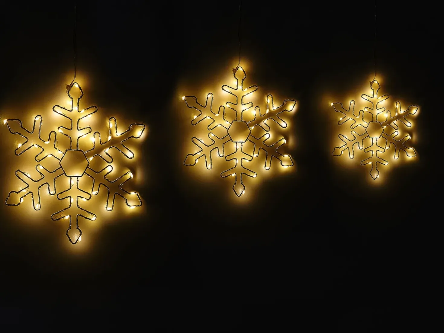 Decorazione da appendere all'aperto LED LOHELA Fiocco di neve 30/39/50 cm Argento