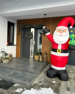 Decorazione gonfiabile per esterni LED IVALO Babbo Natale 225 cm Rosso