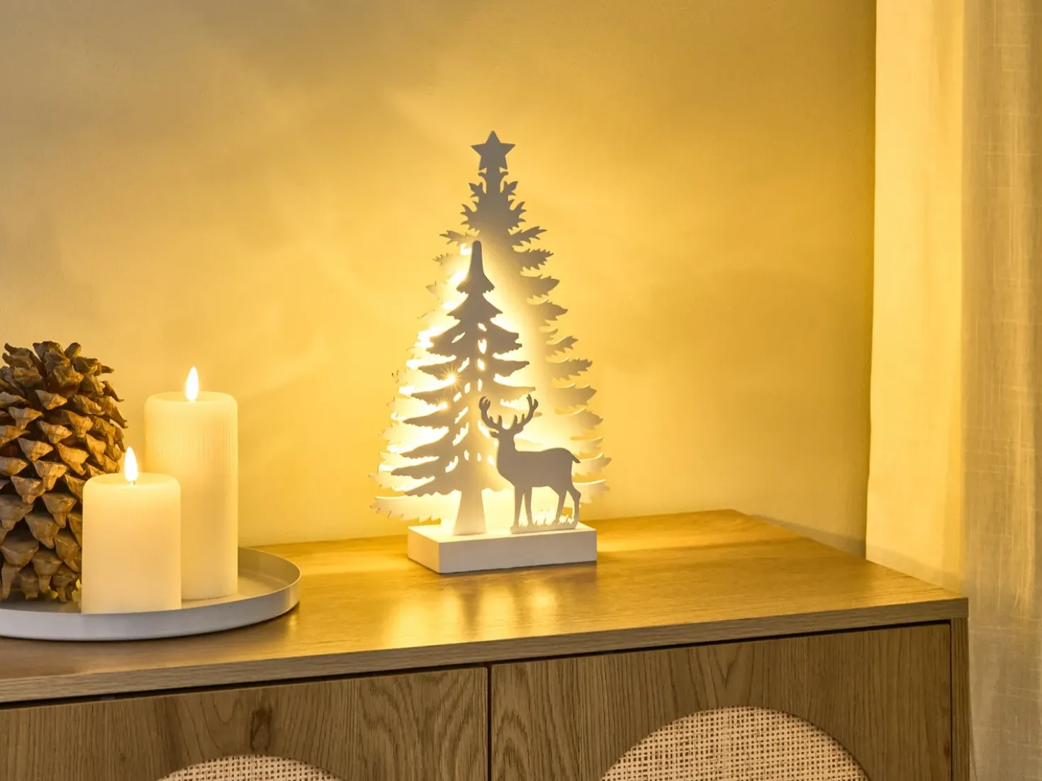Decorazione natalizia LED FEMAN Renna Albero di Natale 36 cm Bianco