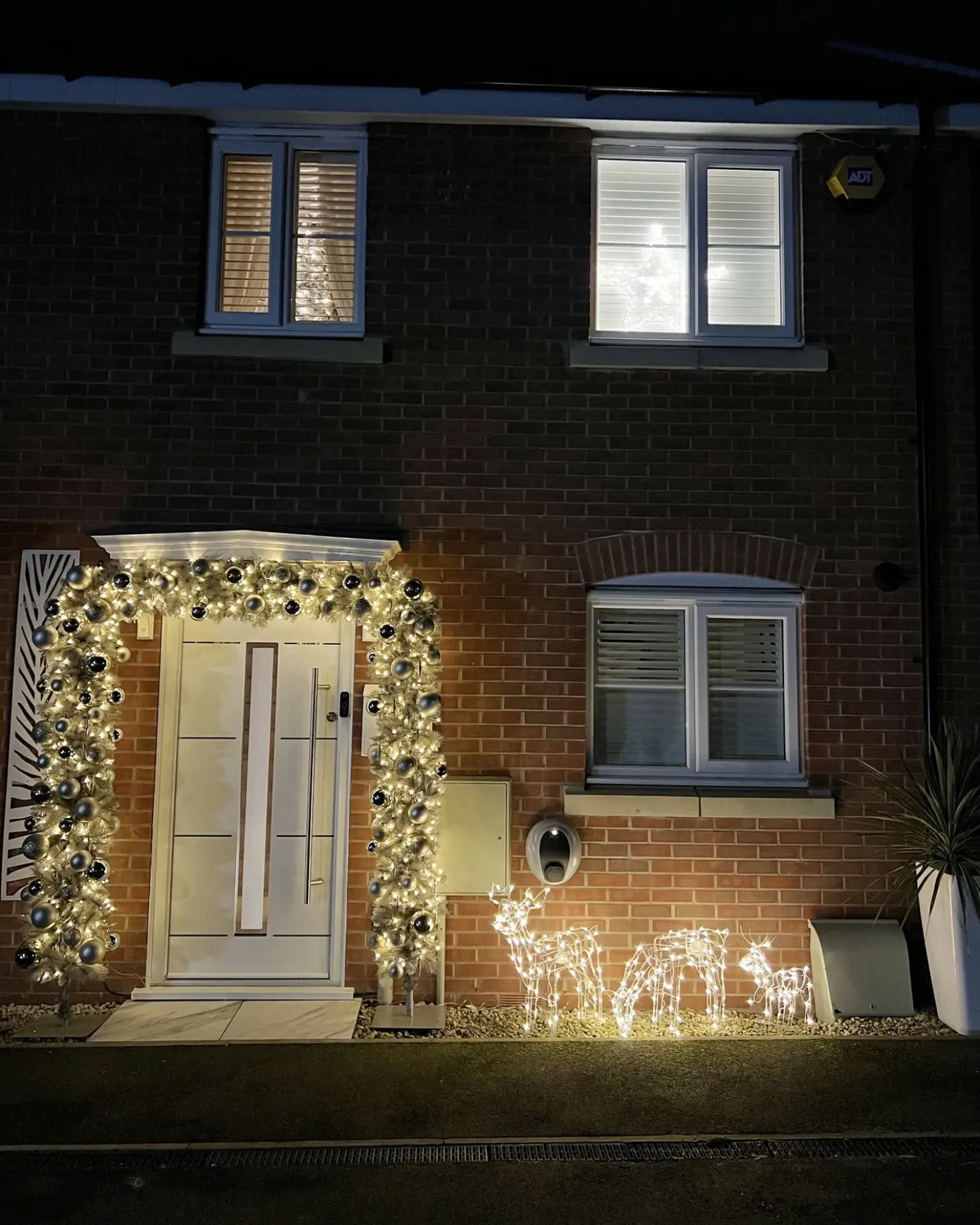 Decorazione per esterni LED MIKKELI Renna animata 76/47/52 cm Bianco