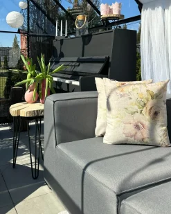 Divano da giardino con pouf 4 posti AREZZO Modulare Grigio