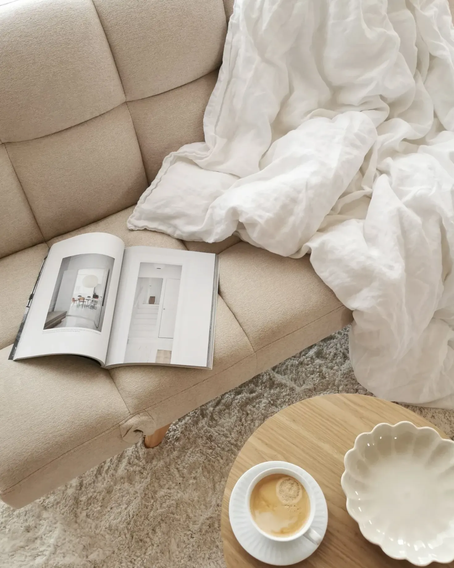 Divano letto 2 posti INGARO Tessuto Beige