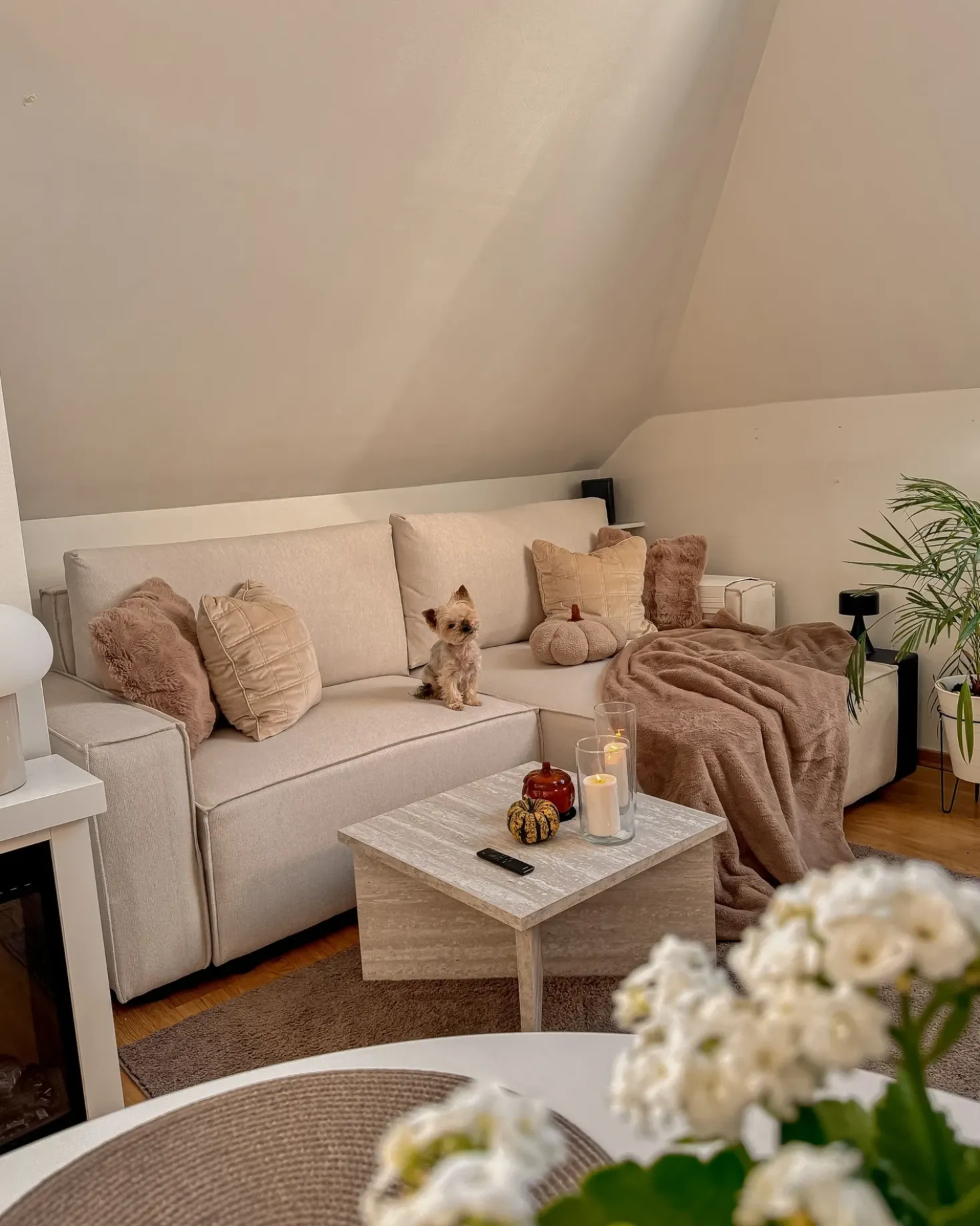 Divano letto 3 posti KARILA Tessuto Beige chiaro con contenitore Lato Sinistro