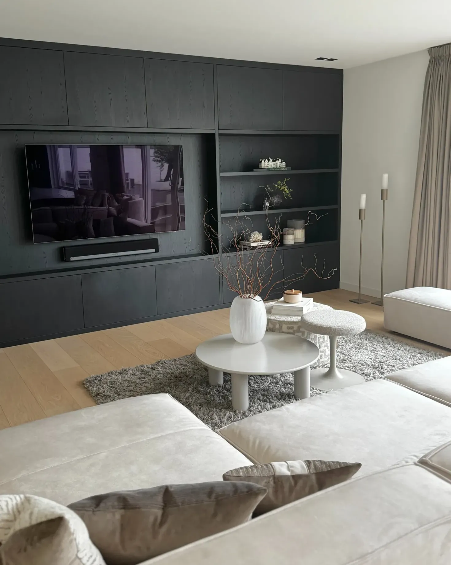 Divano modulare 3 posti HELLNAR Velluto Beige chiaro con ottomana