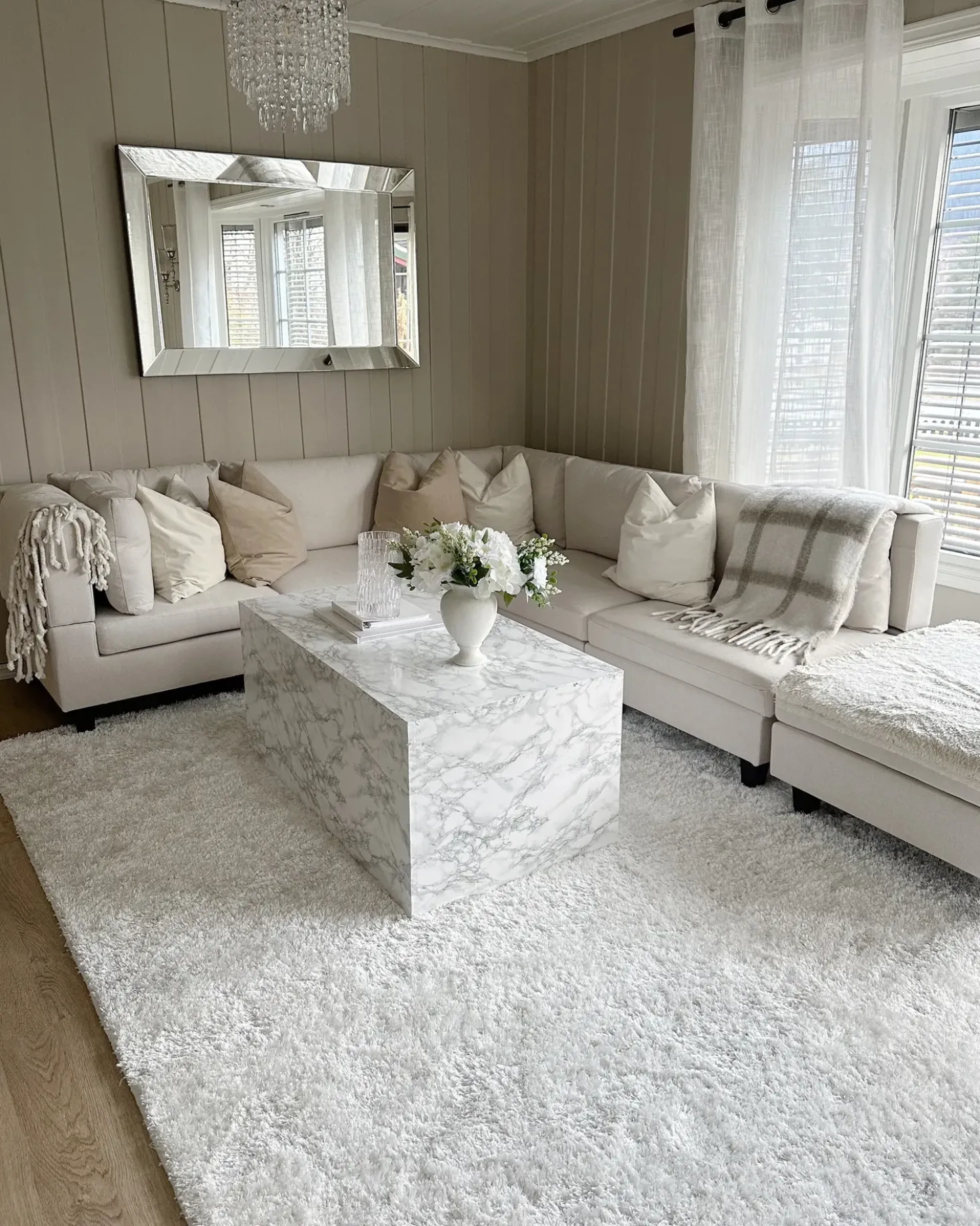 Divano modulare a U 5 posti UNSTAD Tessuto Beige chiaro con ottomana
