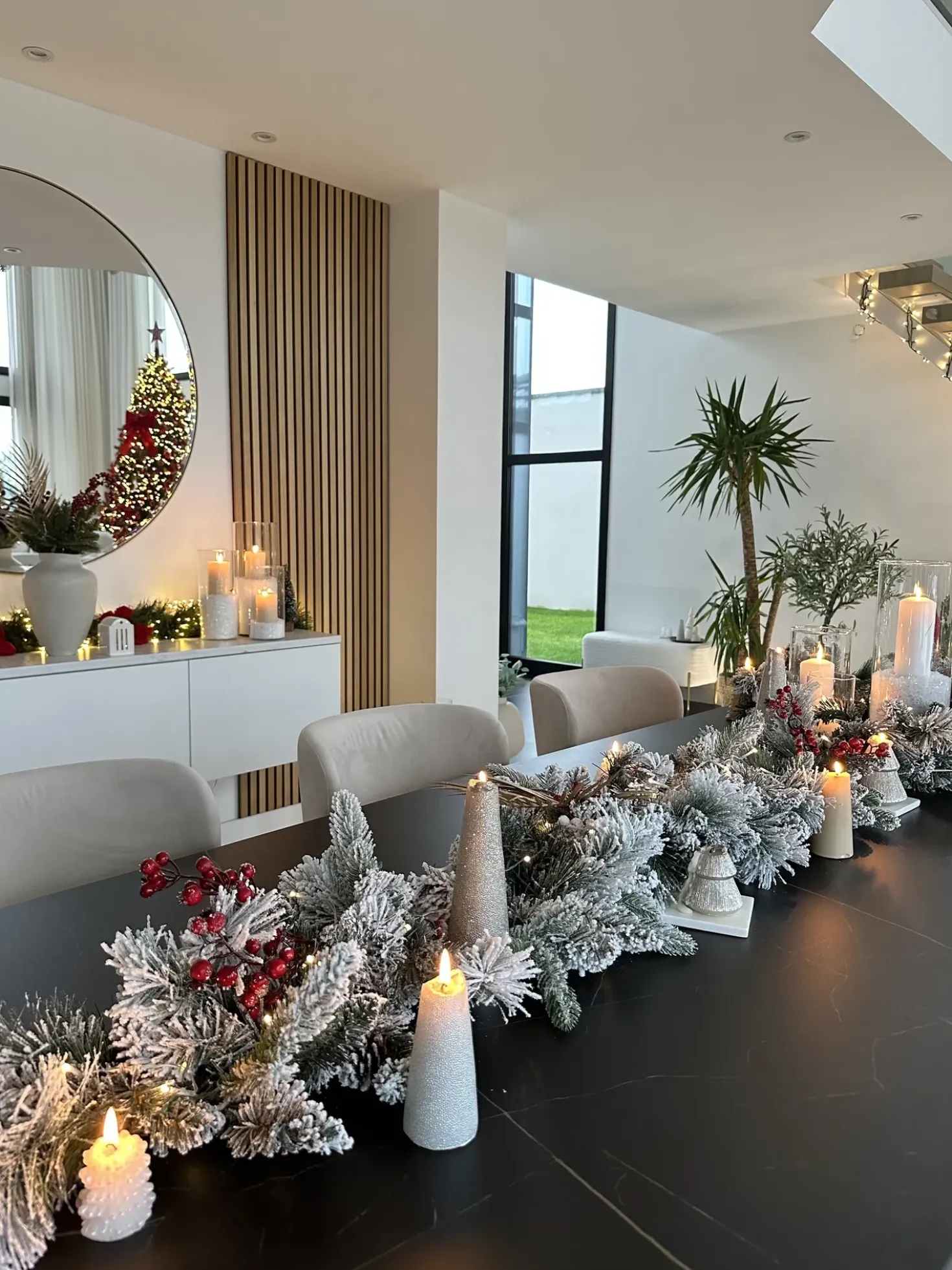 Festone natalizio innevato LED WHITEHORN 180 cm Bianco