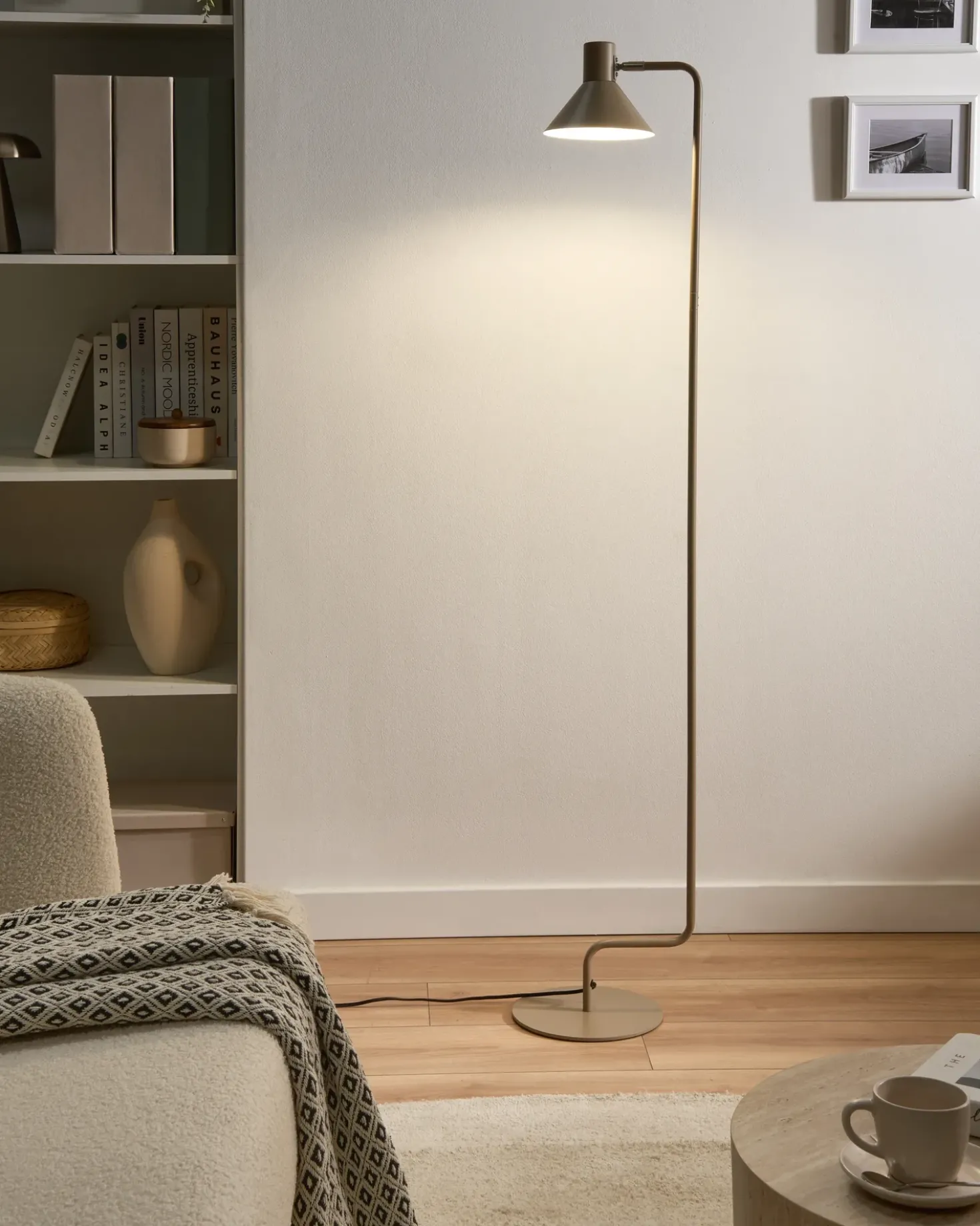 Lampada da pavimento RIMAVA Metallo Beige