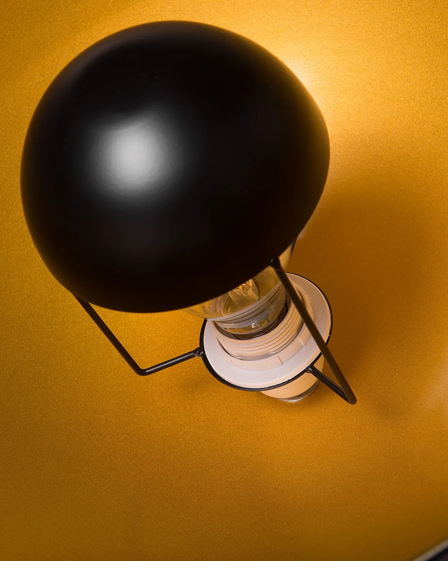 Lampada da pavimento THAMES Metallo Nero