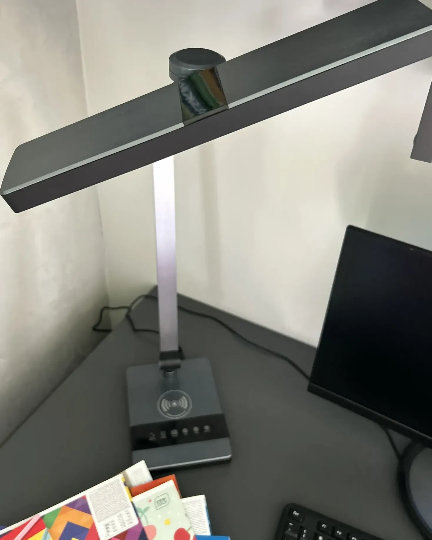 Lampada da scrivania a LED LACERTA con Caricatore wireless Metallo Argento