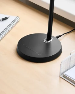 Lampada da scrivania a LED LEONIS con dimmer Nero