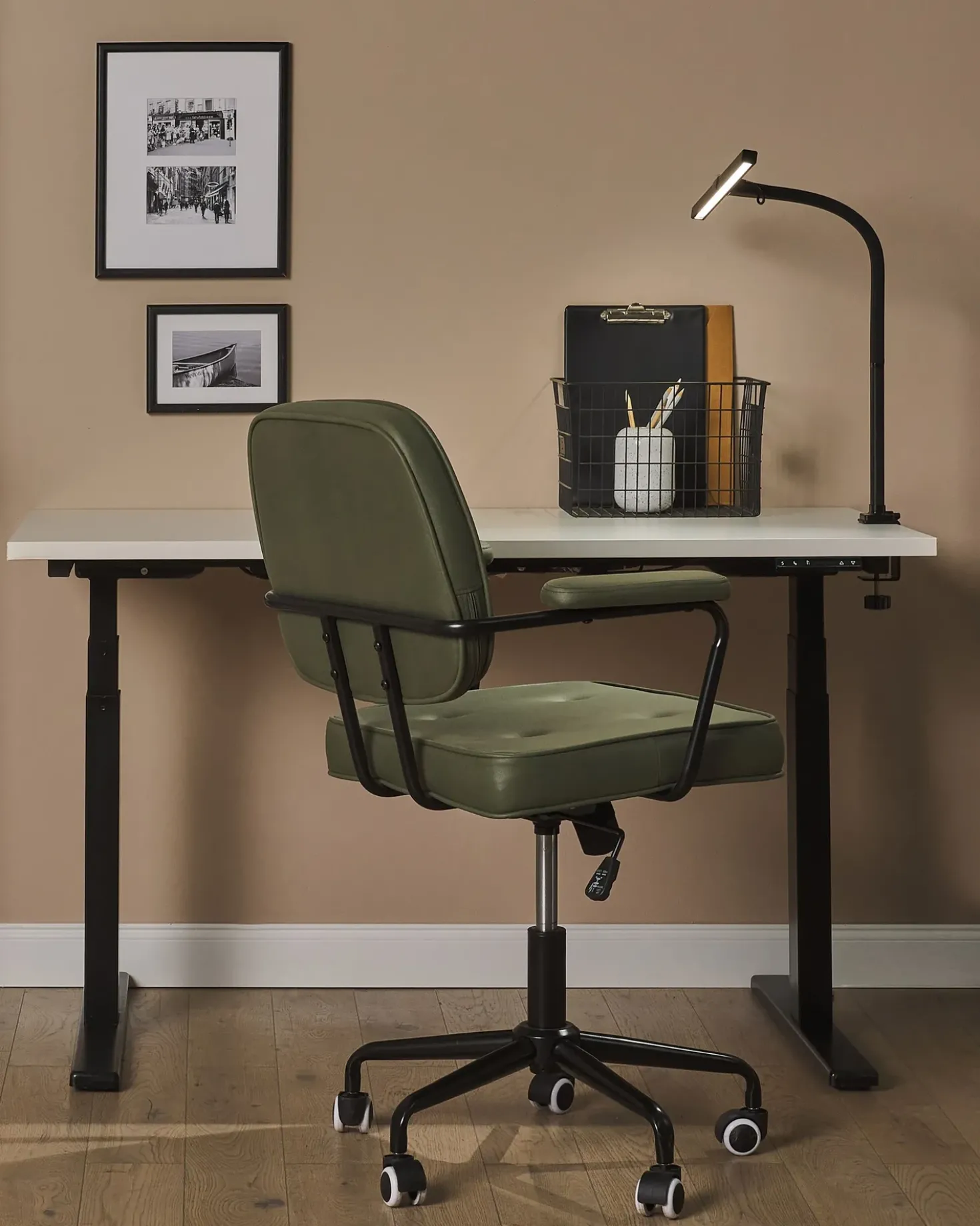 Lampada da tavolo con morsetto a LED AURIGA con sensore di movimento Metallo Nero