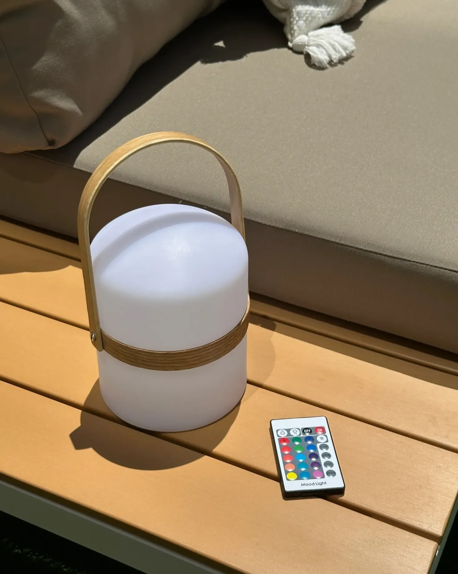 Lampada da tavolo LED per esterni ESTERO con telecomando Bianco