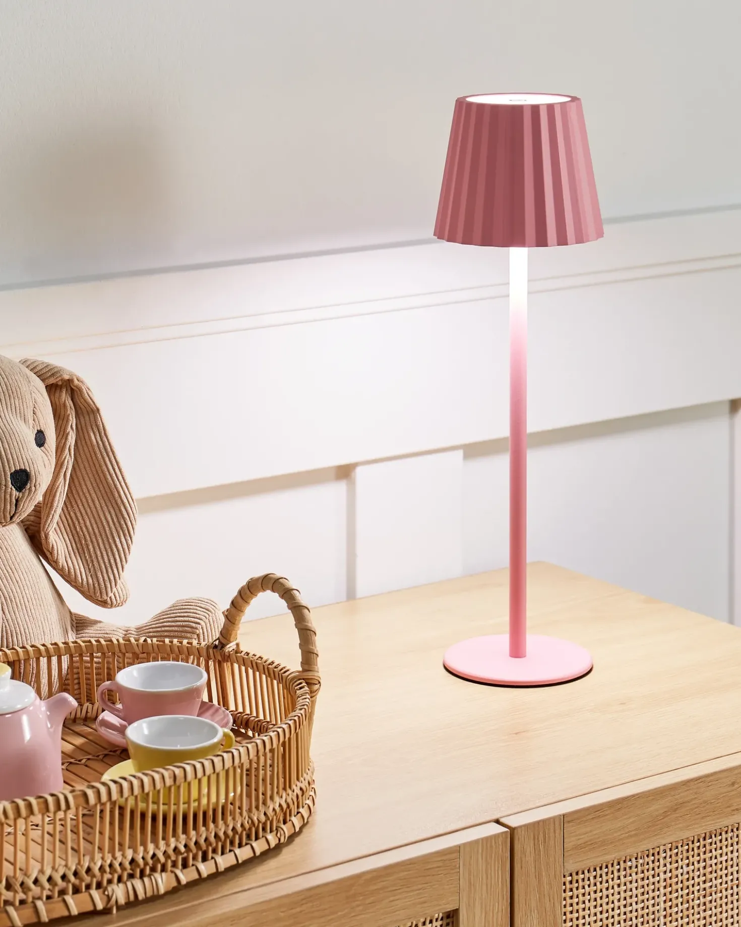 Lampada da tavolo POMBEIRO Metallo Rosa pastello