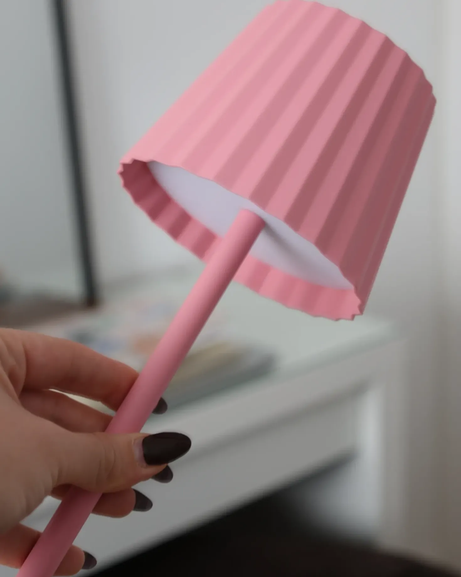 Lampada da tavolo POMBEIRO Metallo Rosa pastello