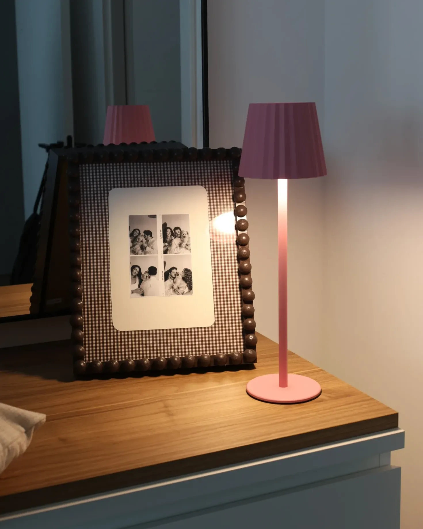 Lampada da tavolo POMBEIRO Metallo Rosa pastello