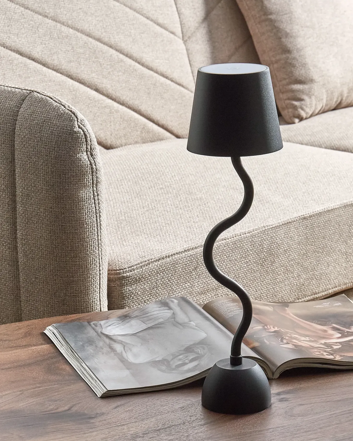 Lampada da tavolo senza fili a LED VOUGA con dimmer Metallo Nero