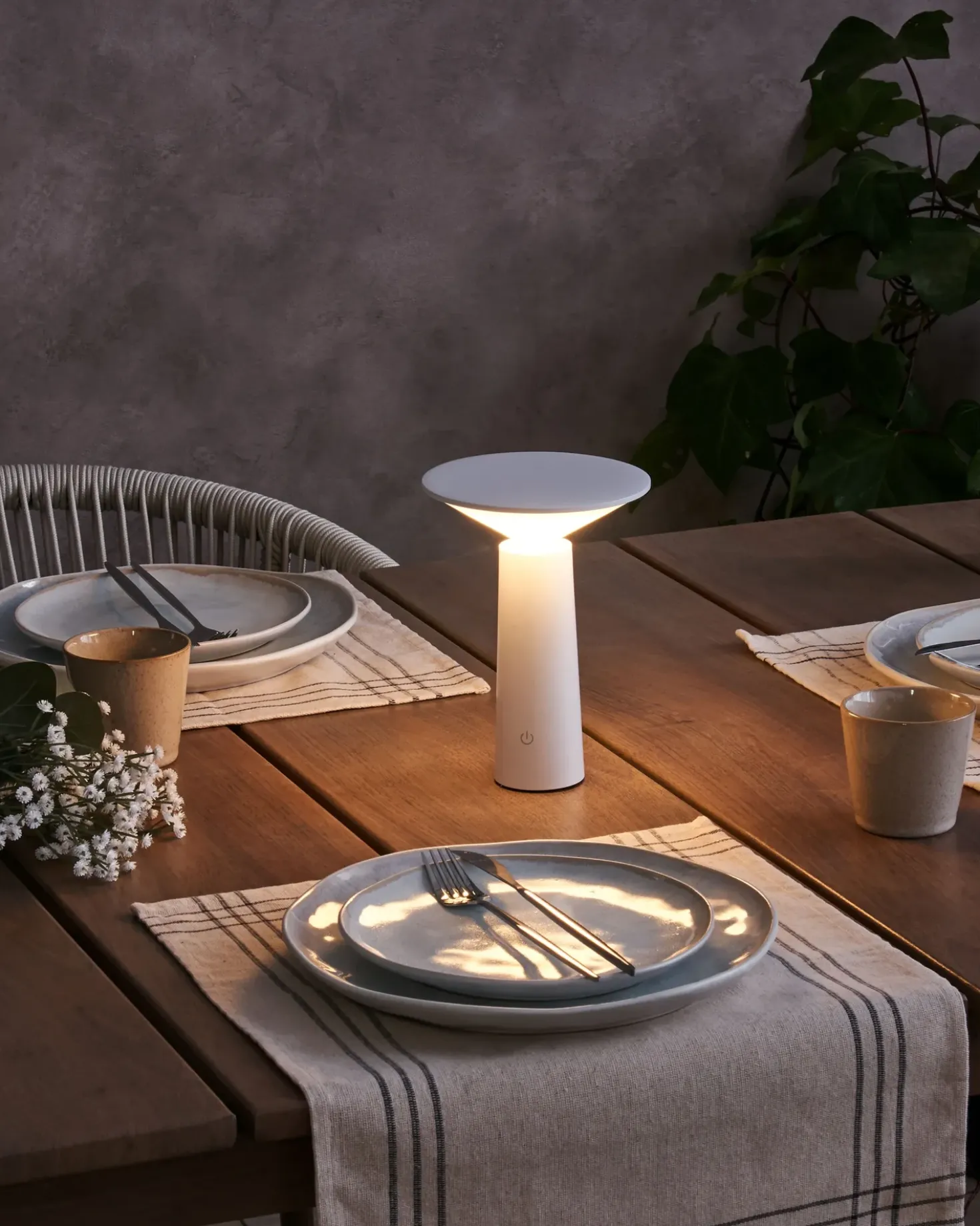 Lampada da tavolo senza fili a LED LEVIRA con dimmer Metallo Bianco
