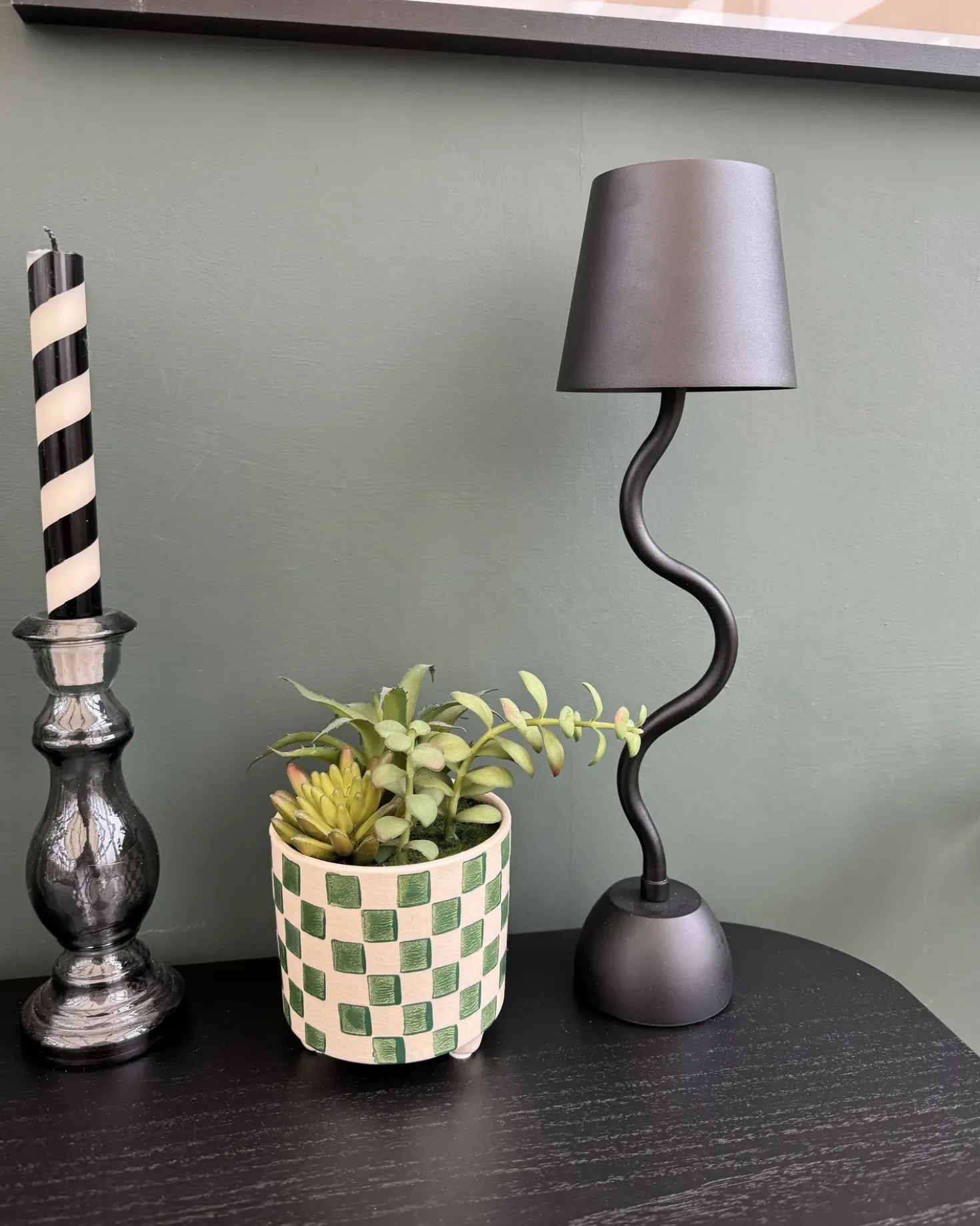 Lampada da tavolo senza fili a LED VOUGA con dimmer Metallo Beige