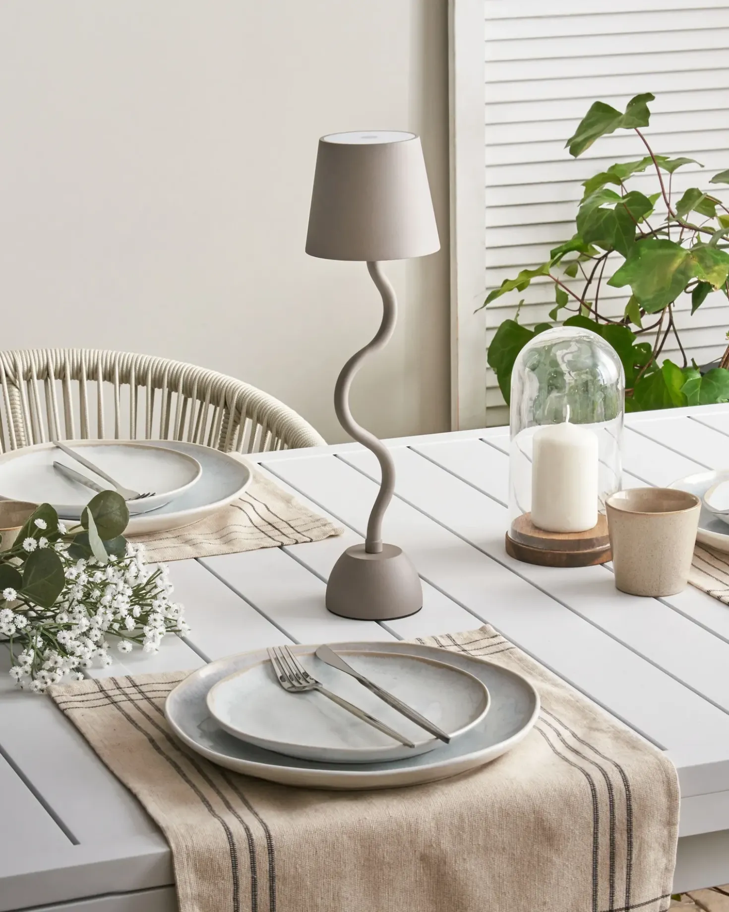 Lampada da tavolo senza fili a LED VOUGA con dimmer Metallo Beige