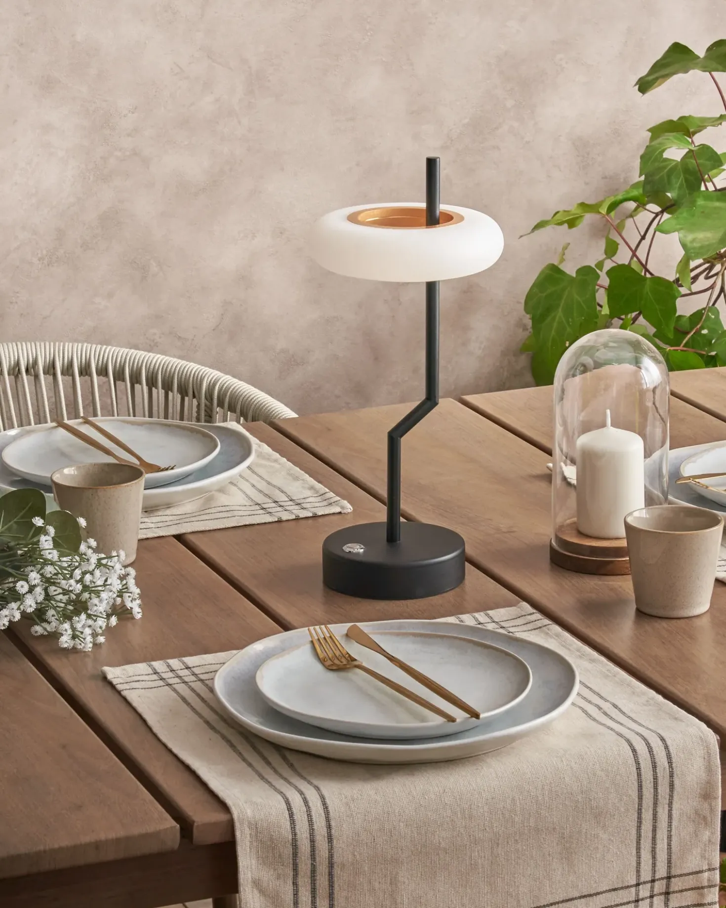 Lampada da tavolo senza fili a LED ALVIELA con dimmer Metallo Nero