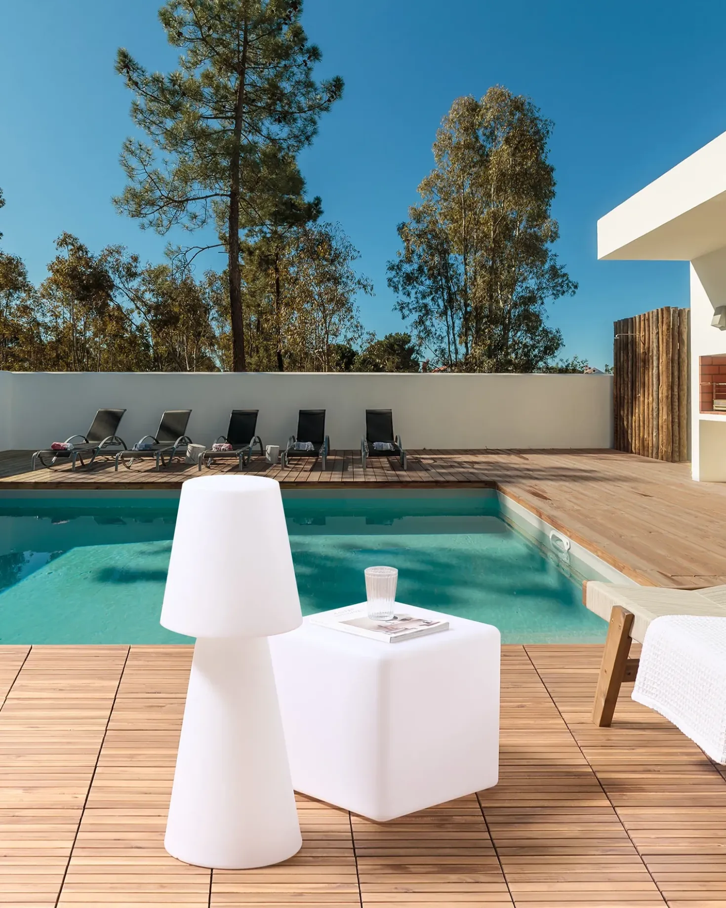 Lampada da terra LED per esterni SABANAS con telecomando Bianco