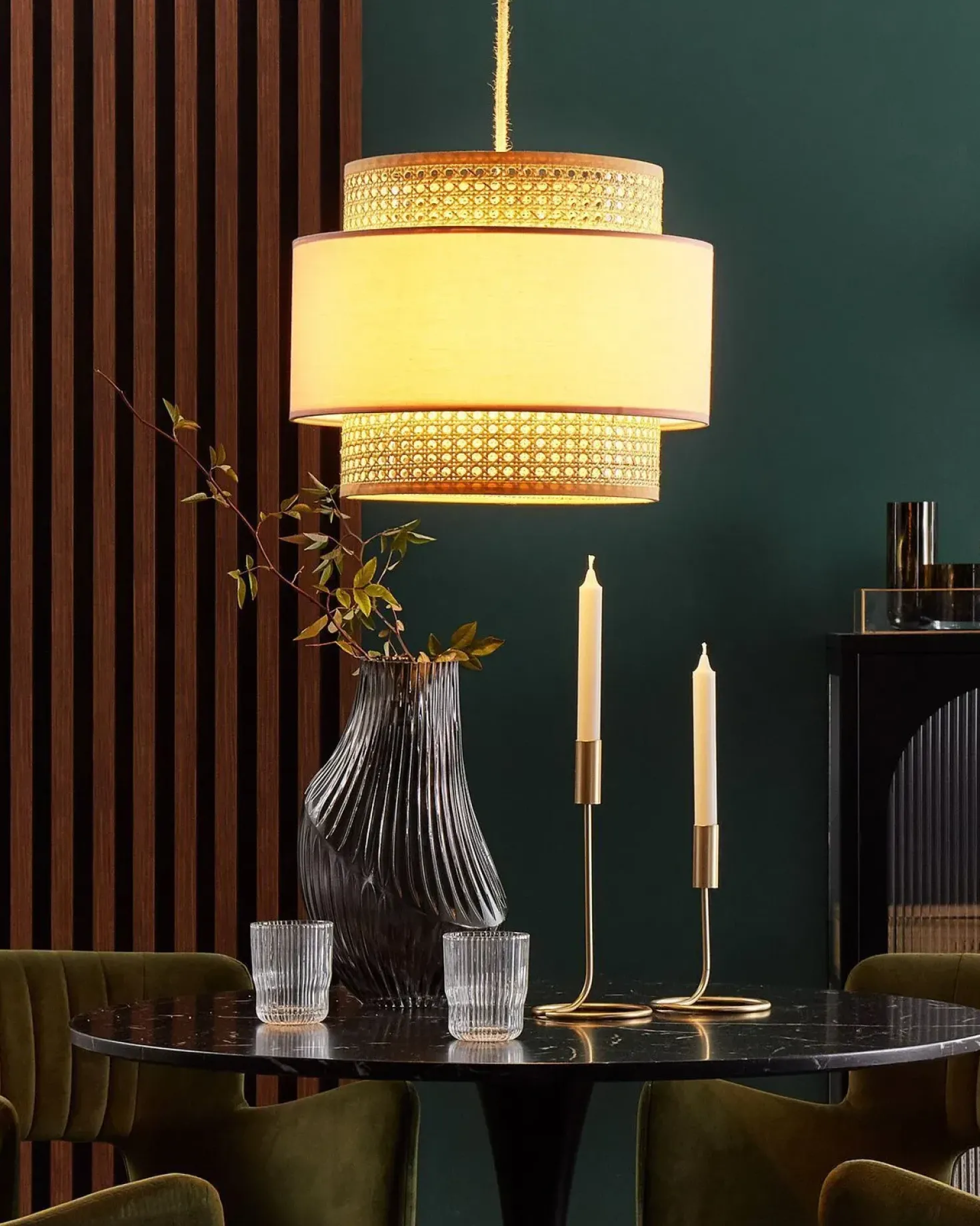 Lampadario YUMURI Rattan Rosa pesca