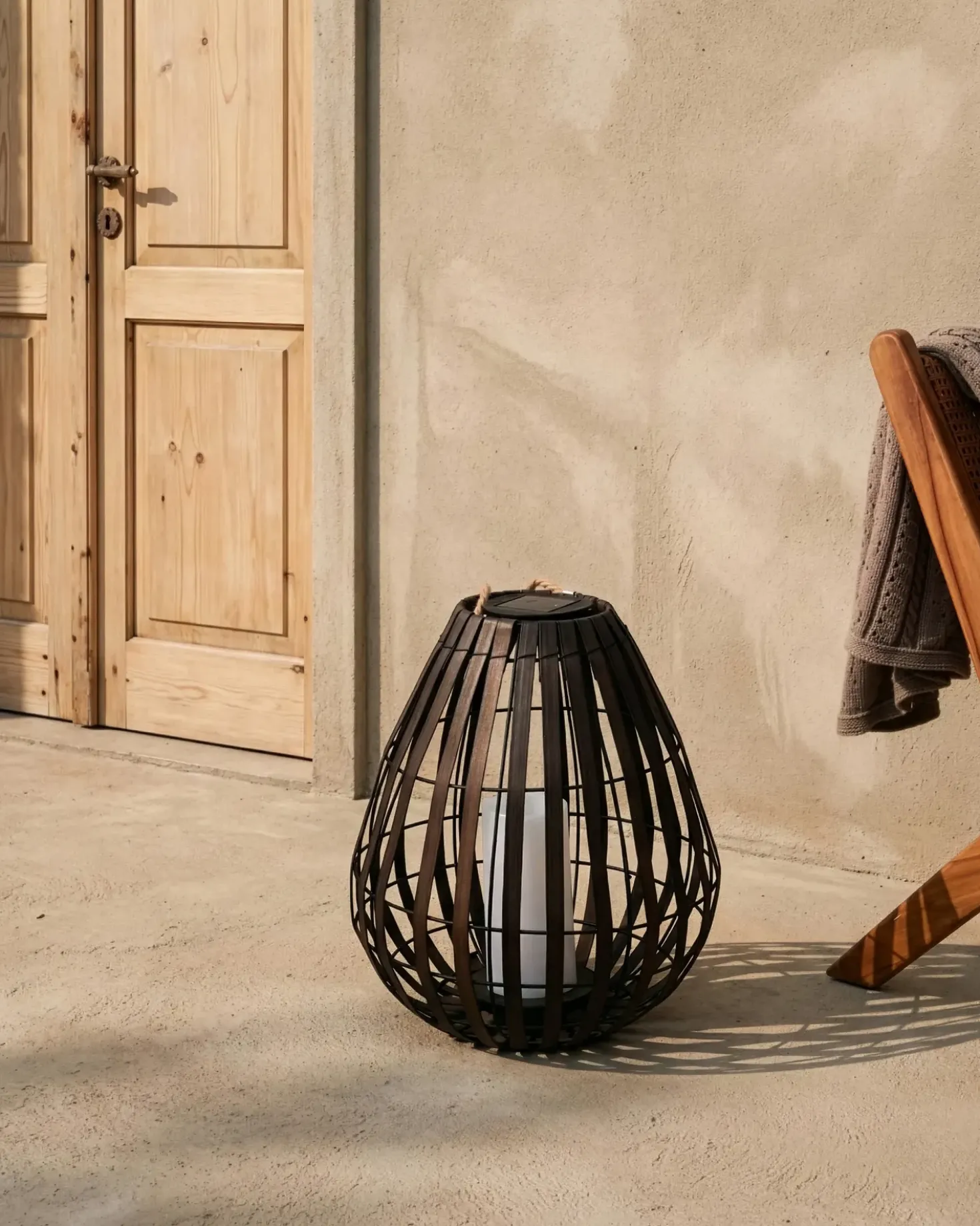 Lanterna a energia solare LUFUPA 61 cm Marrone scuro