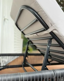 Lettino Prendisole con Cuscino OSINI Rattan sintetico (PE) Grigio