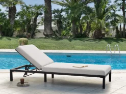 Lettino Prendisole con Cuscino LARIANO Metallo Beige chiaro