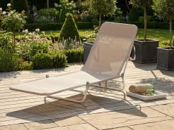Lettino Prendisole KASTORIA Metallo Beige