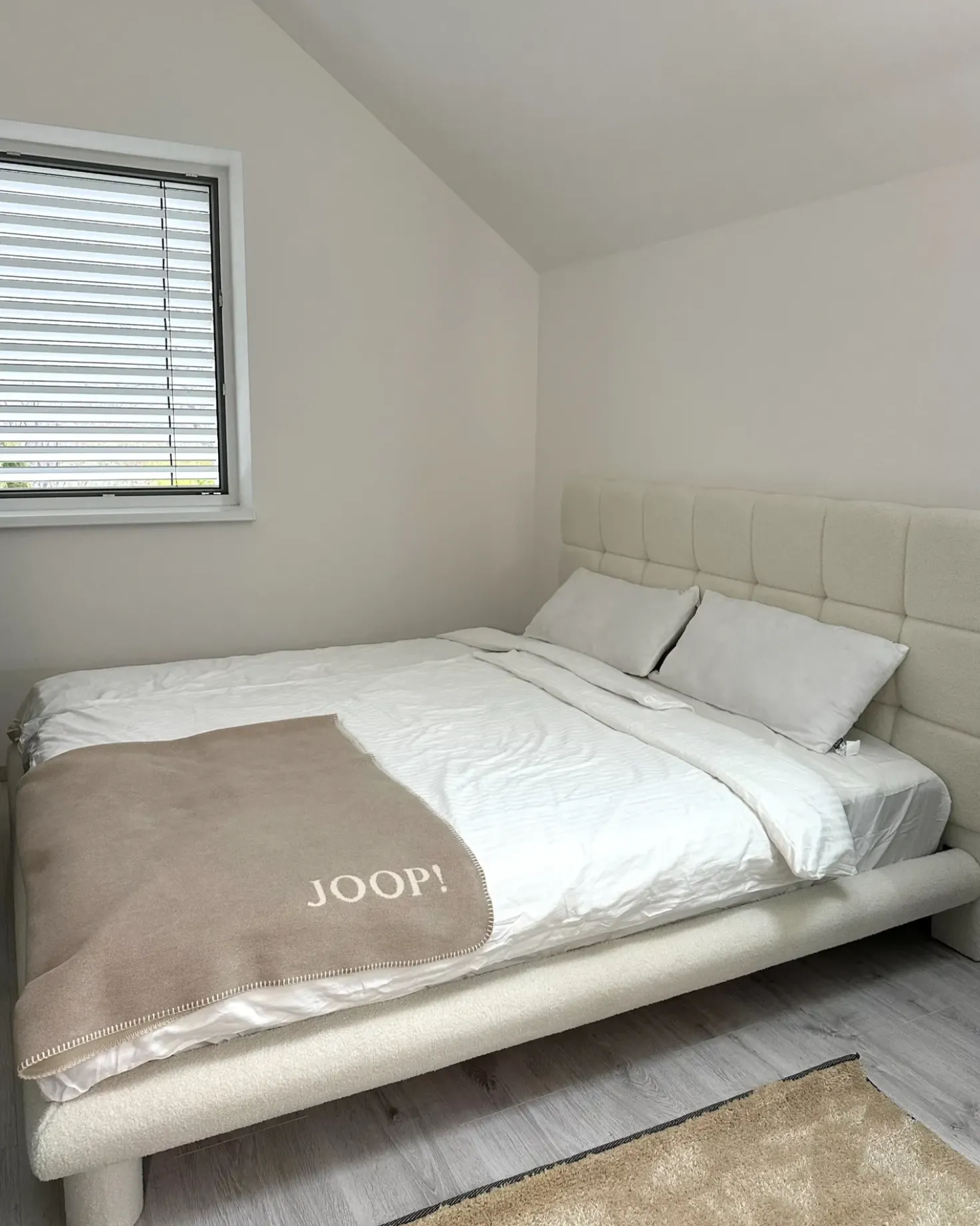 Letto Bouclé CRESSAT 180 x 200 cm Bianco sporco