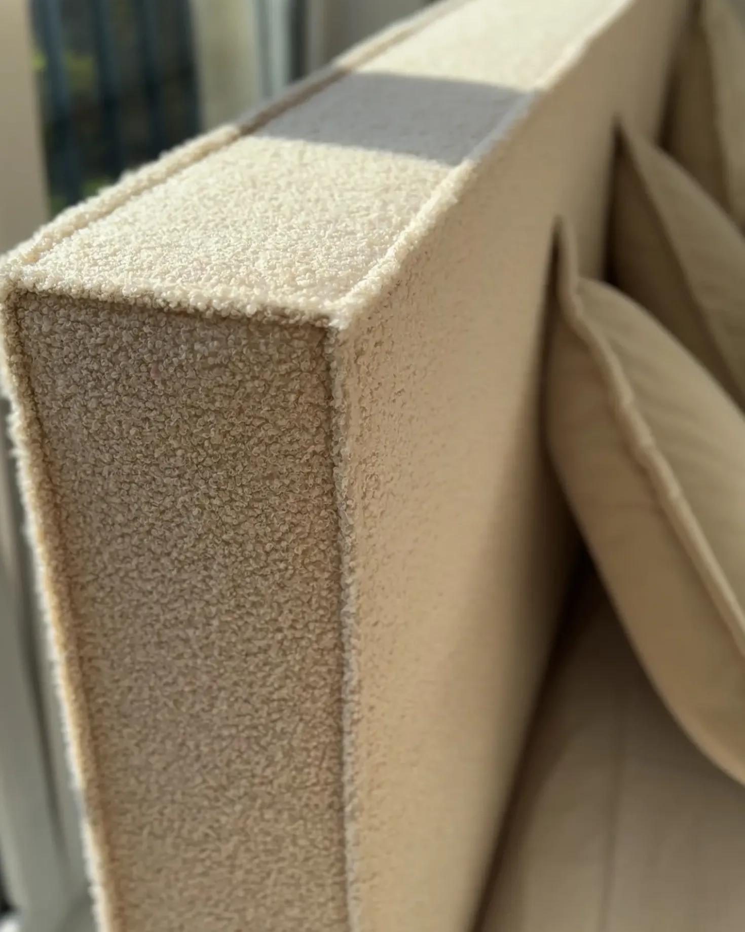 Letto contenitore Bouclé MOISSAC 180 x 200 cm Beige