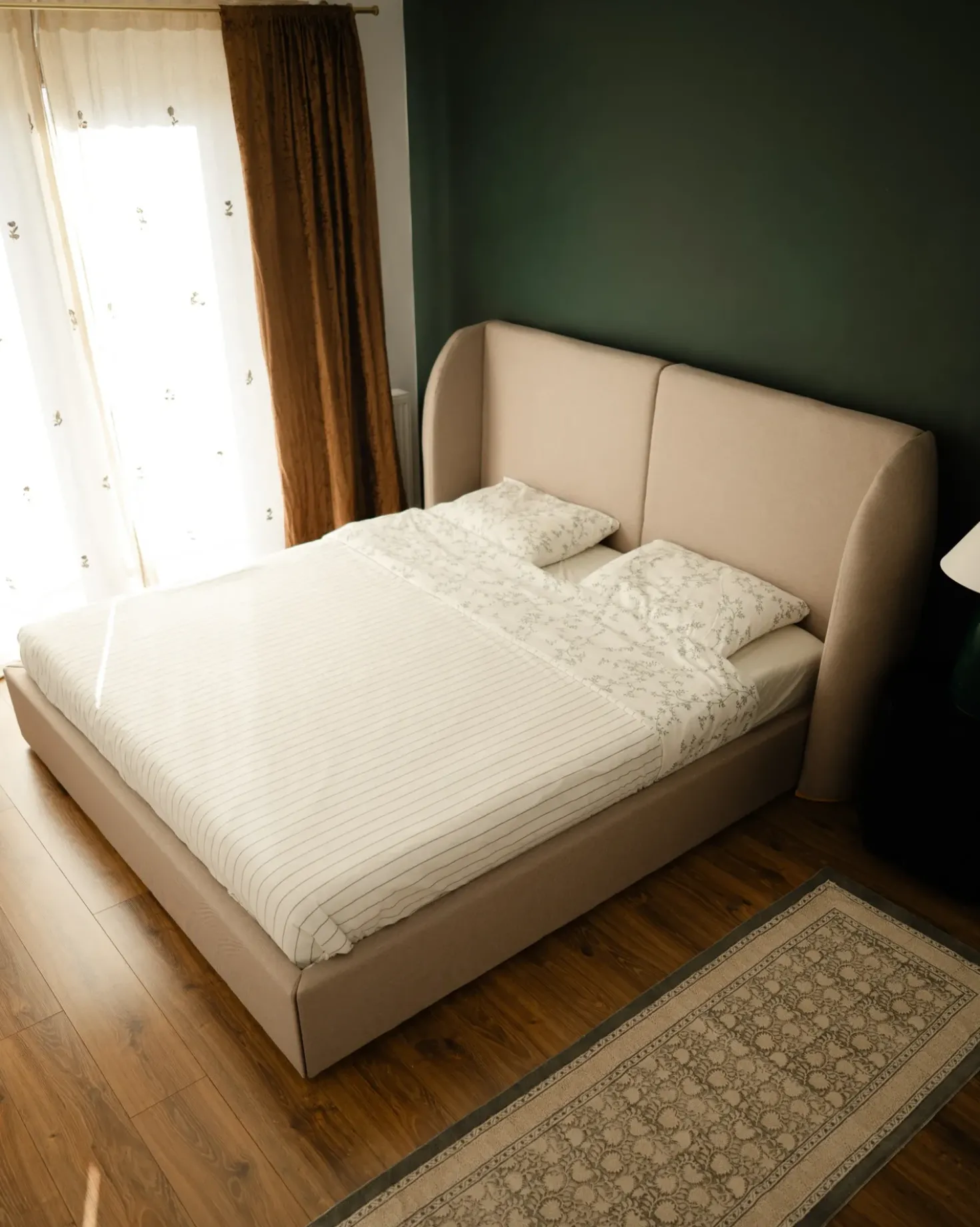 Letto contenitore Tessuto MONESTIER 180 x 200 cm Tortora