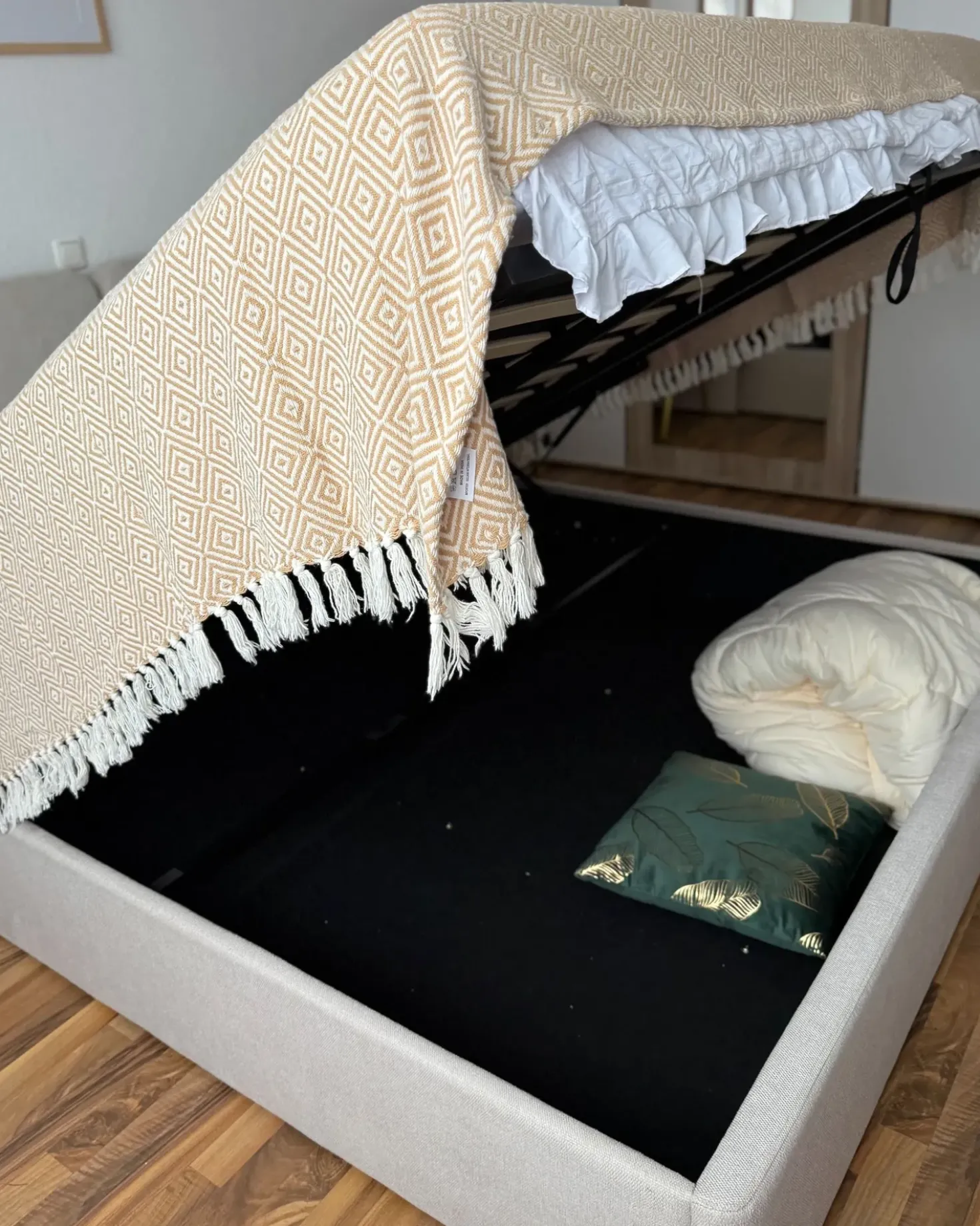 Letto contenitore Tessuto ARBOIS 180 x 200 cm Beige