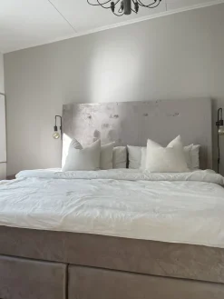 Letto Continentale Velluto CONSUL 180 x 200 cm Beige chiaro