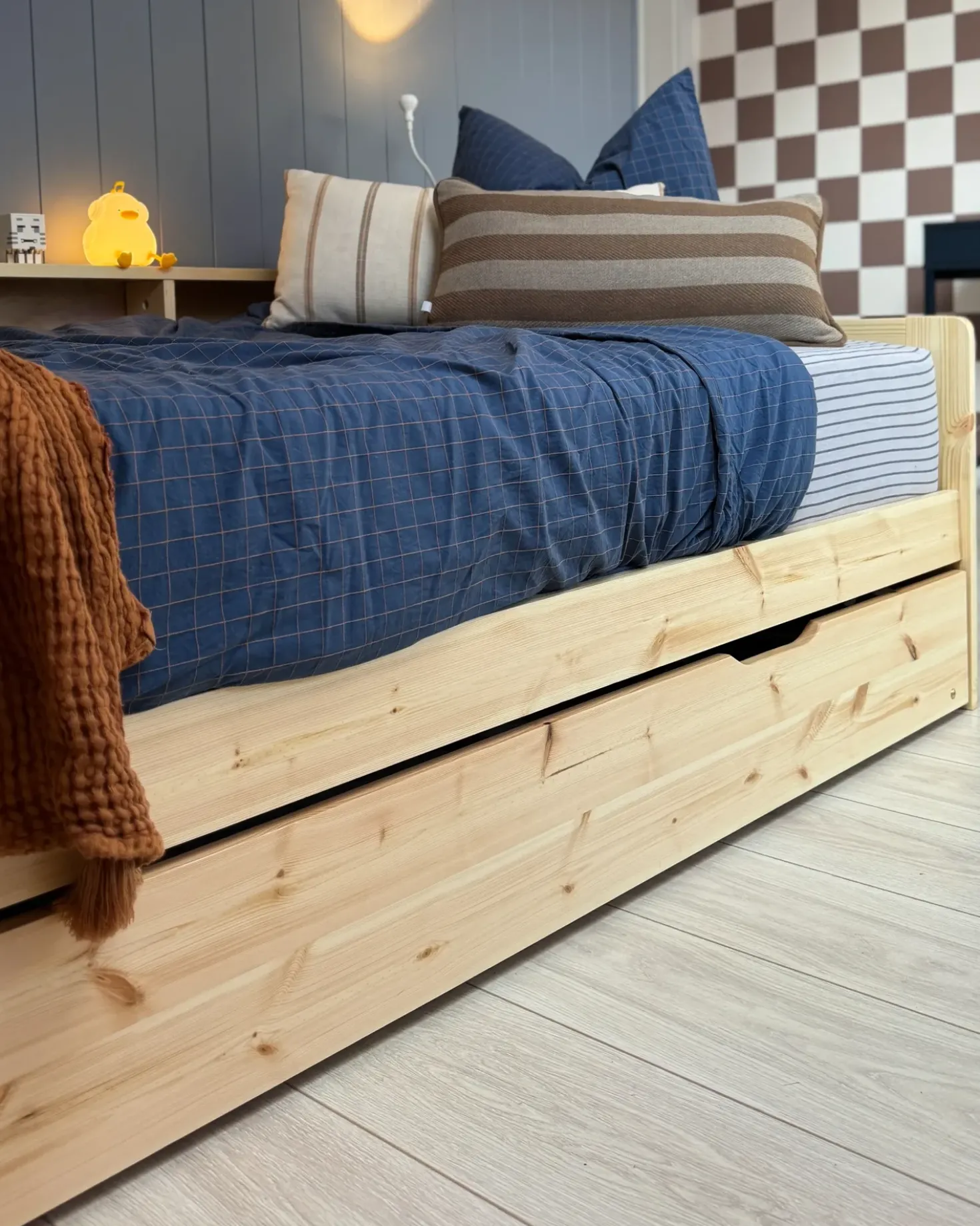 Letto estraibile Legno di pino EDERN 90 x 200 cm Marrone chiaro