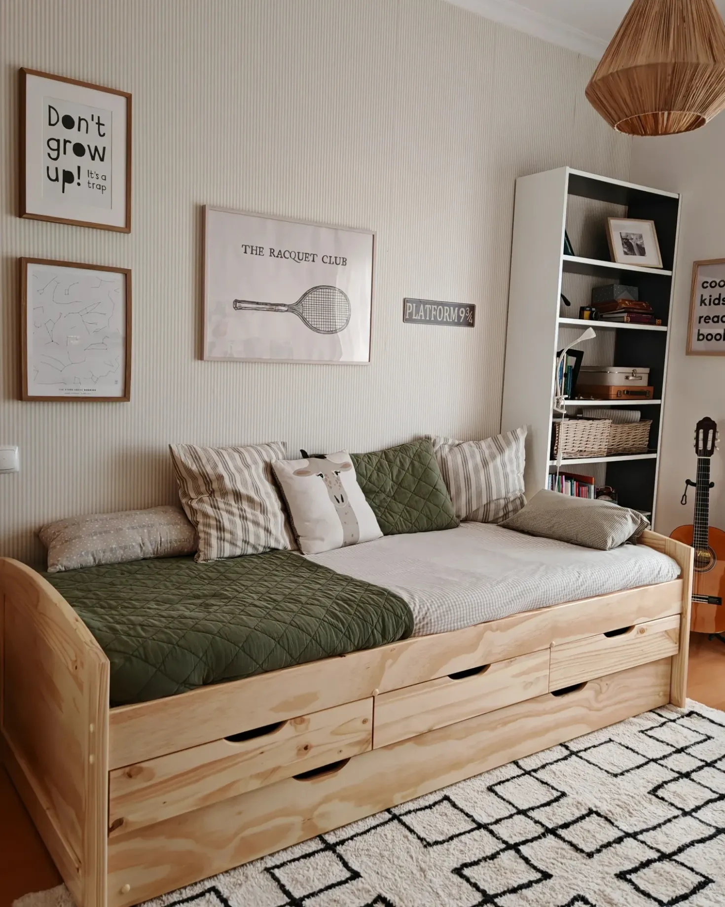 Letto estraibile Legno di pino PETIVILLE 90 x 200 cm Marrone chiaro