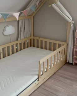 Letto per bambini Casa Legno di pino COSSAYE 90 x 200 cm Marrone chiaro