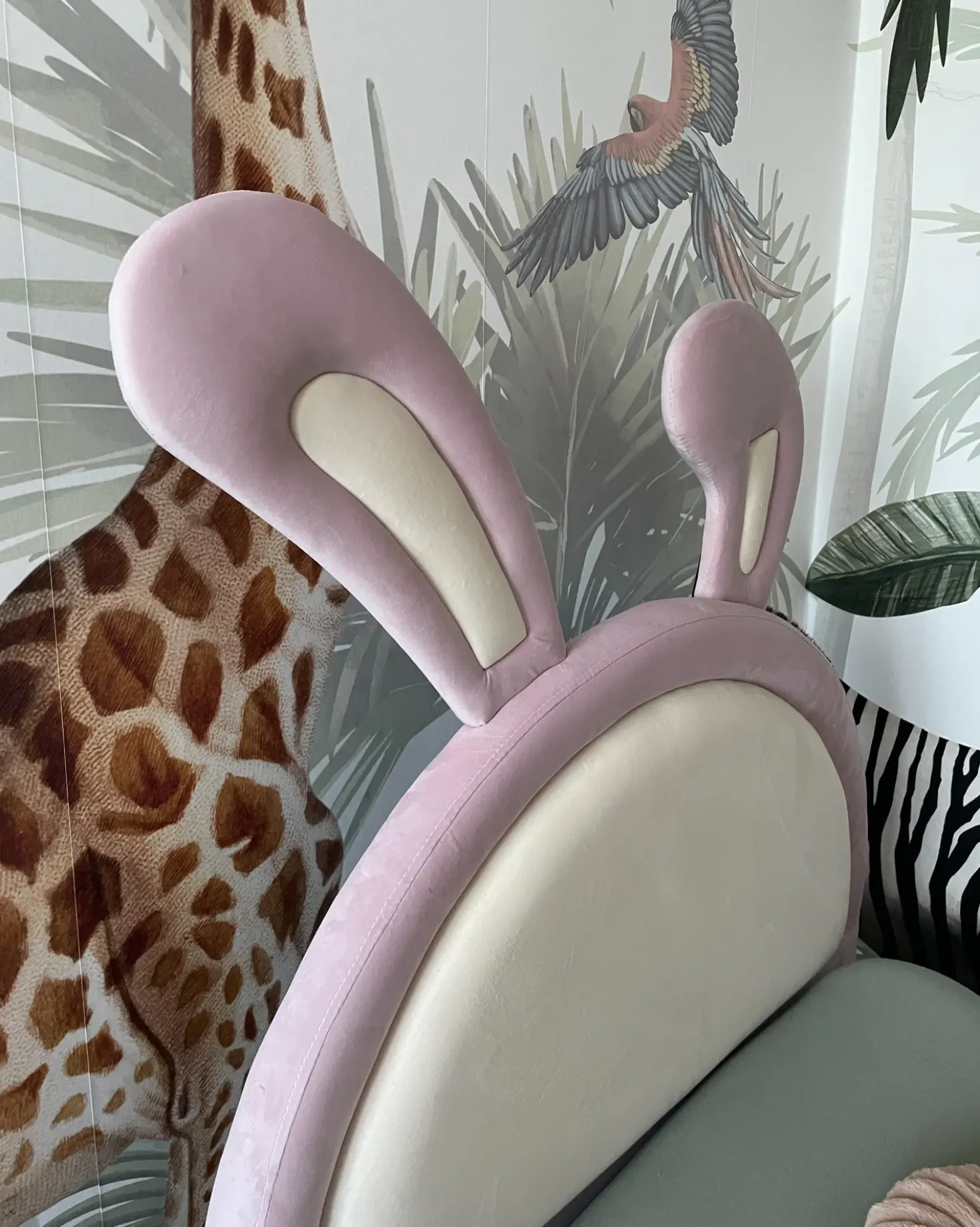 Letto per bambini Coniglio Velluto LALLIAS 90 x 200 cm Rosa