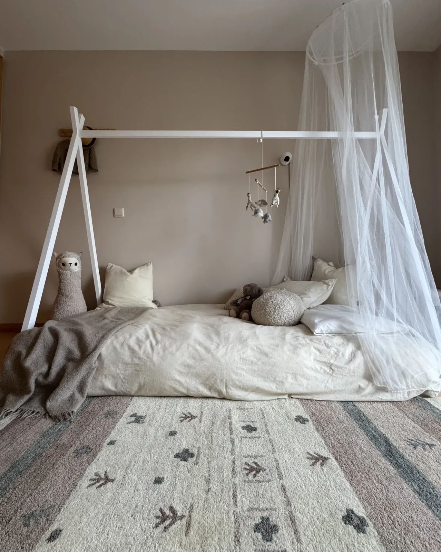 Letto per bambini Tenda Tipi Legno di pino SAURAT 90 x 200 cm Bianco