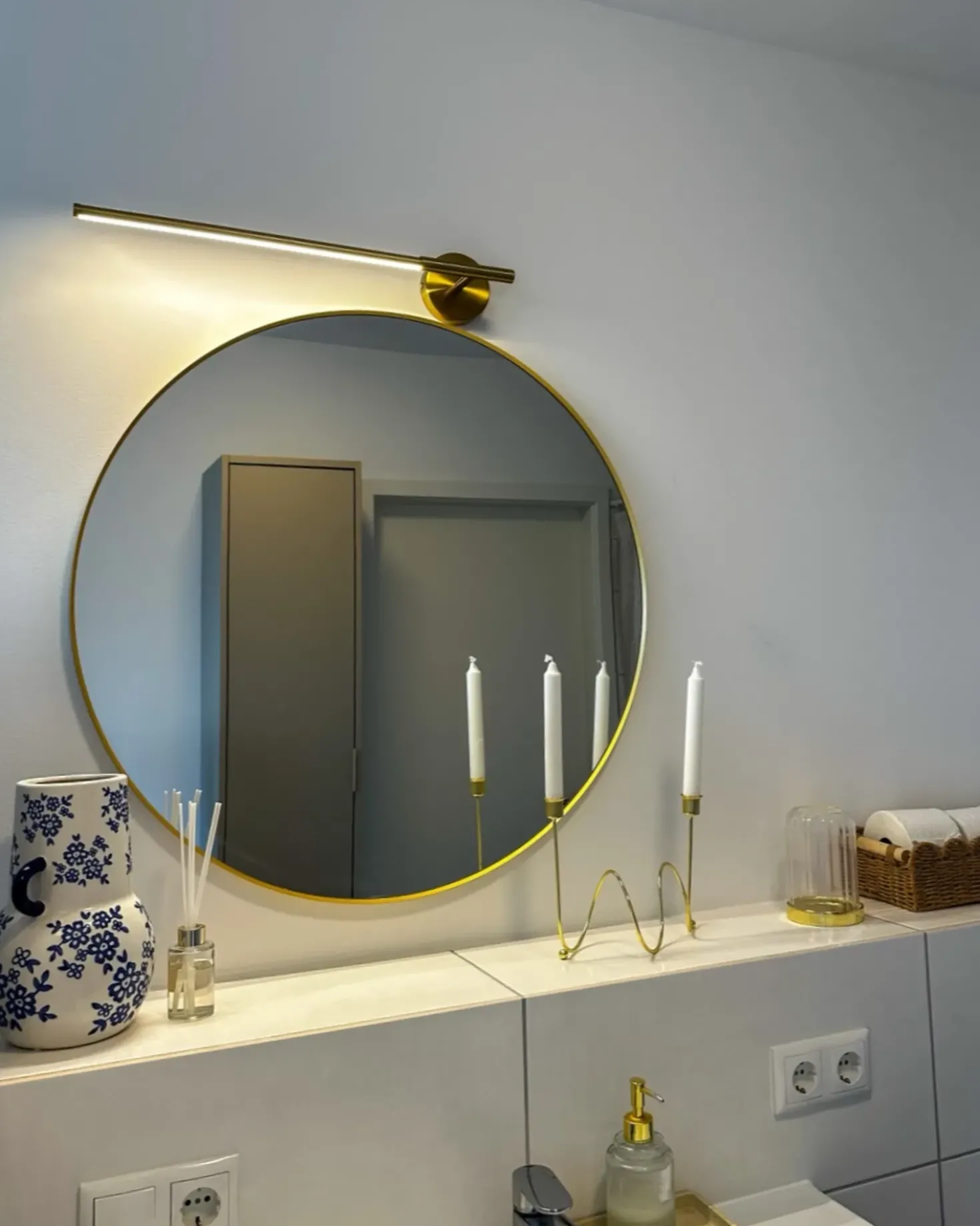 Luce LED per quadri e specchi VOLOGNE Metallo Oro