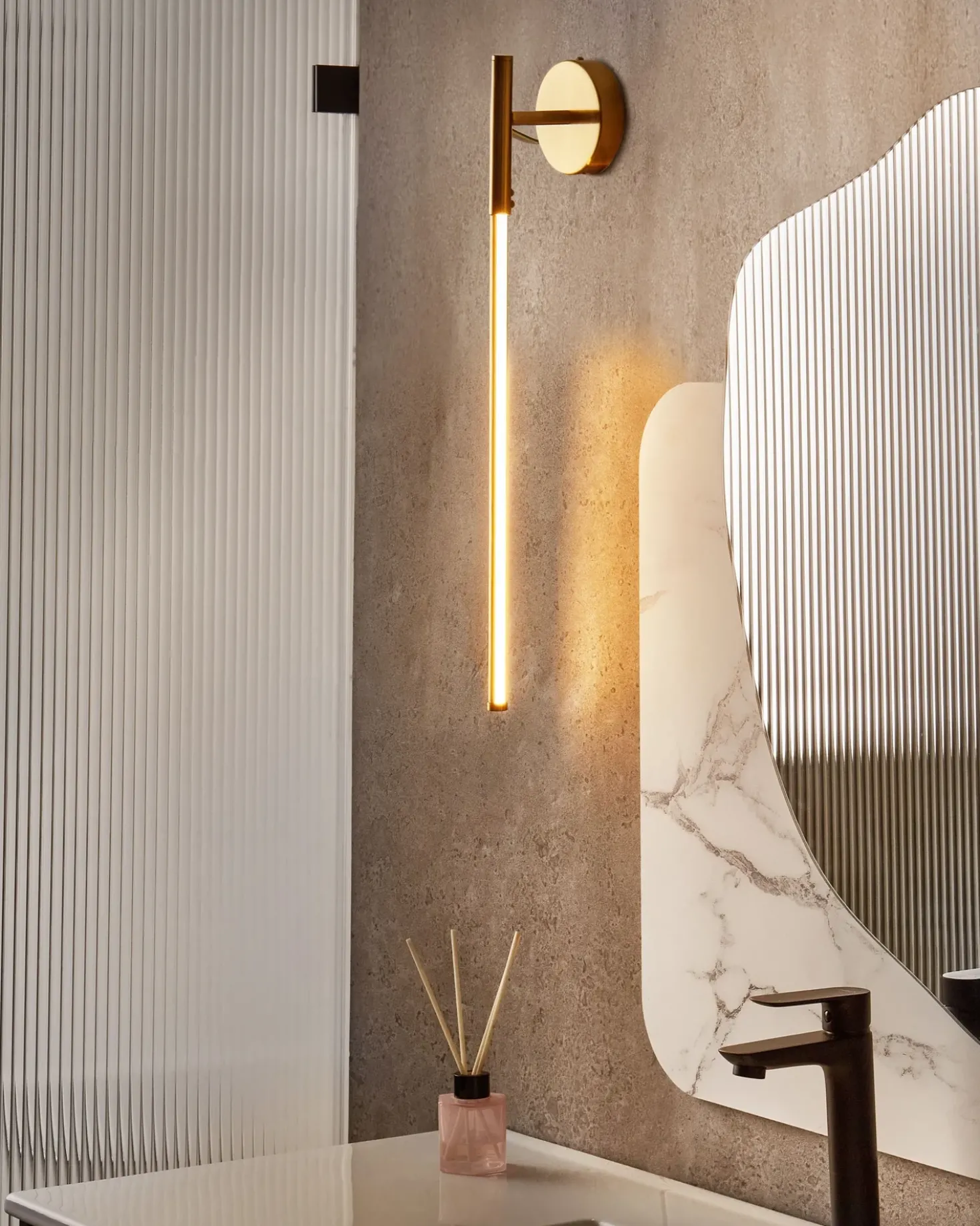 Luce LED per quadri e specchi VOLOGNE Metallo Oro