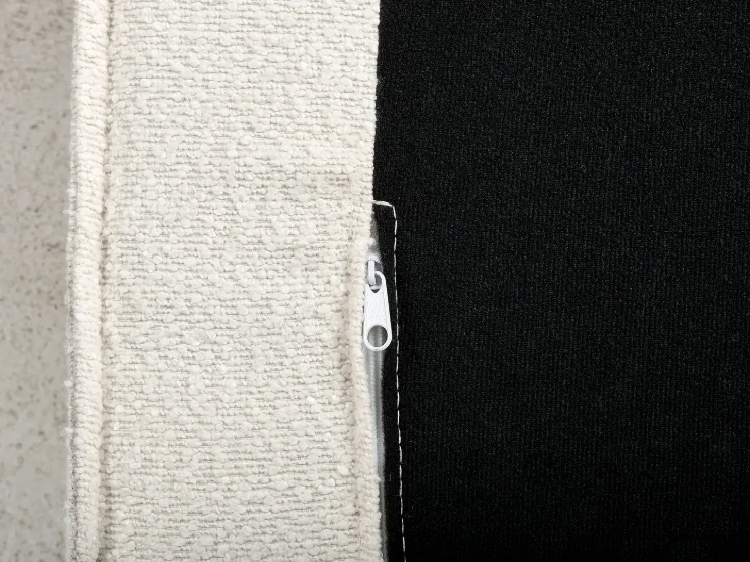 Ottomana KOLDING Bouclé Beige chiaro