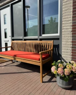 Panca da giardino con cuscino VIVARA 180 cm Legno di acacia certificato Rosso scuro